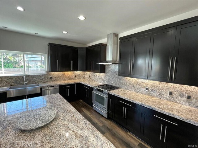 Foto del edificio - 17358 Martha St