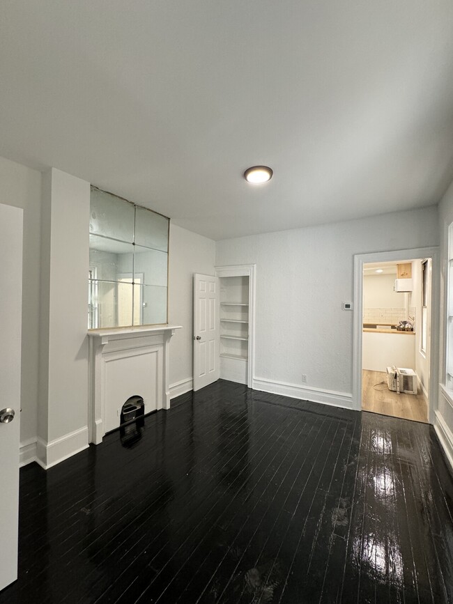 Building Photo - 2221 N 18th St