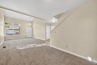 Building Photo - 206 Bridgewater Cir