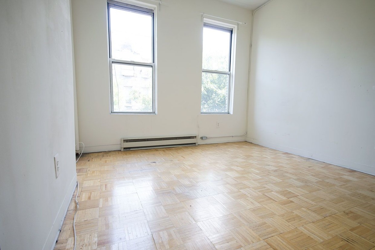 Foto principal - 311 Troutman St
