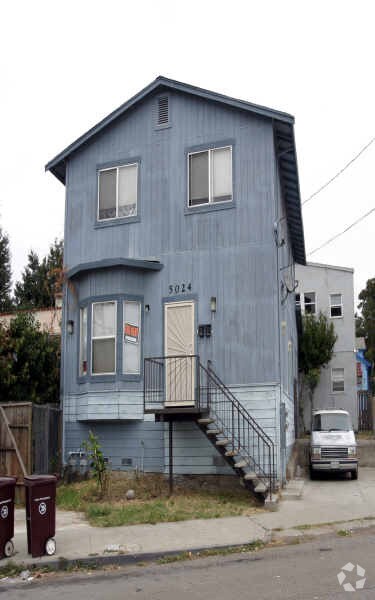Building Photo - 2001 51st Ave