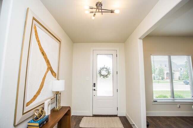 Foto del edificio - Luxurious home in Lubbock-Cooper ISD!