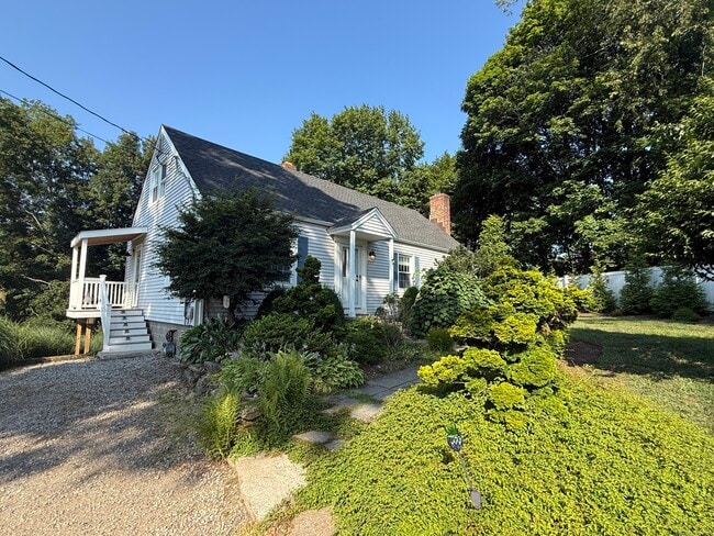Foto del edificio - 111 Mill Hill Rd