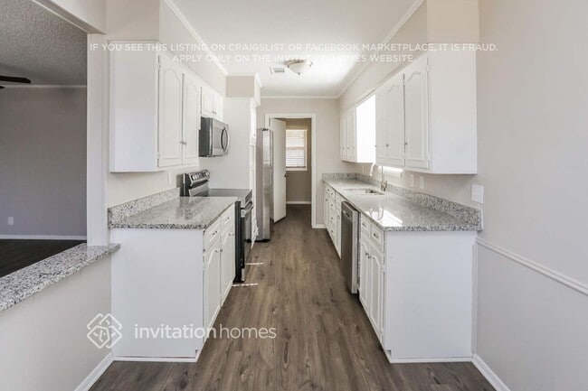 Building Photo - 4857 Shands Dr