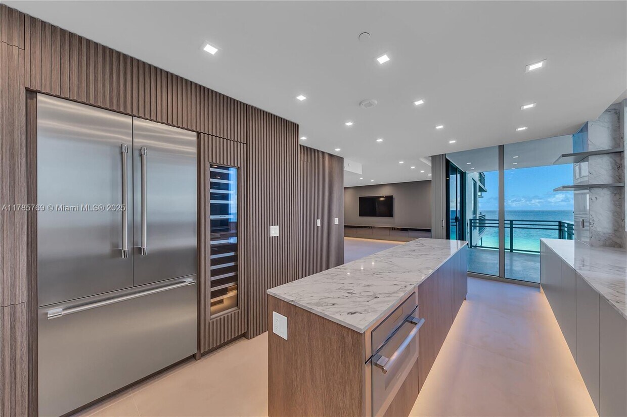 Foto principal - 3535 S Ocean Dr