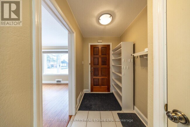 Photo du bâtiment - 222 Joicey Blvd