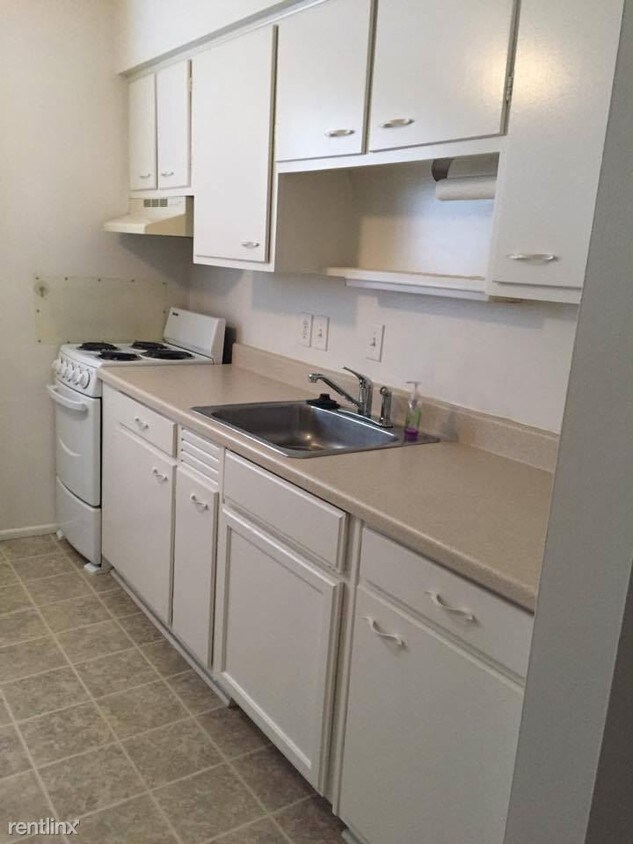 Foto principal - 312 N Oak St