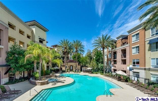 Foto del edificio - 24507 Town Center Dr