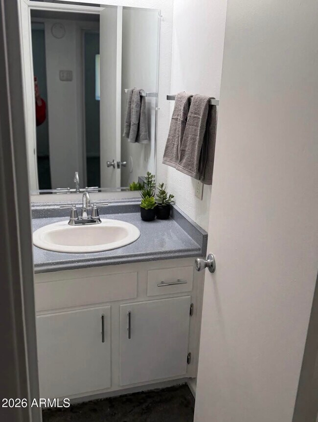 Foto del edificio - 3634 W Wethersfield Rd