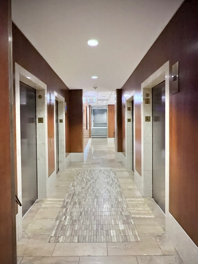 Foto del edificio - 1660 N La Salle Dr