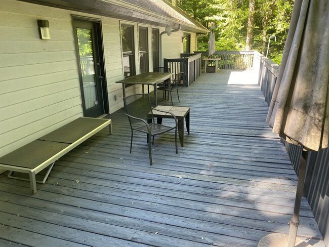 Photo - Room in House on Lilburn Stone Mountain Rd