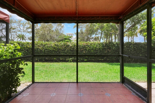 Building Photo - 12244 Sag Harbor Ct