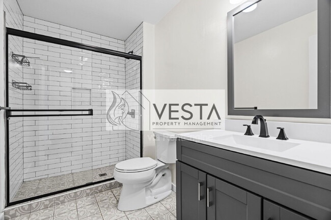 Building Photo - 6 Dogwood Ct