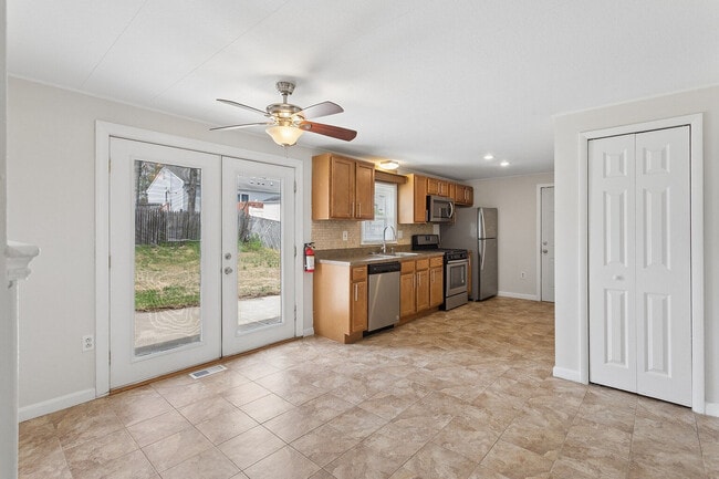 Building Photo - 30 Girard Ave