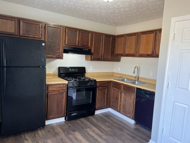 Building Photo - 6456 Charter Way