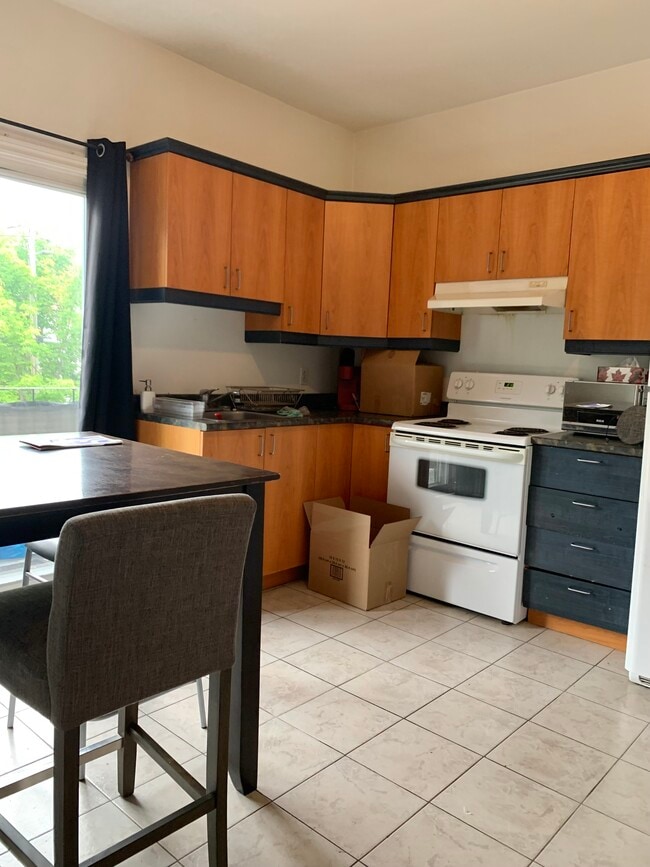 Kitchen - 3583 Rue De Verdun