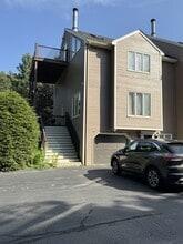 Building Photo - 275 Donohue Rd