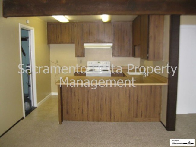 Building Photo - 3635 Sutterwoods Way