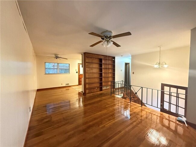 Foto del edificio - 6190 San Juan St