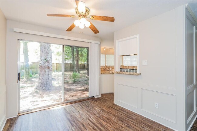 Foto del edificio - 6511 Misty Springs Ln