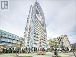 Building Photo - 70 Forest Manor Rd