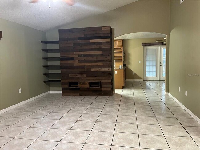 Foto del edificio - 1140 Juniper Ct