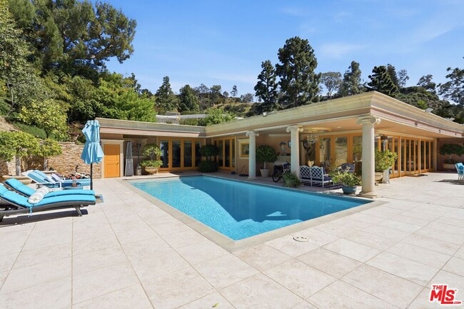 Building Photo - 1831 Loma Vista Dr