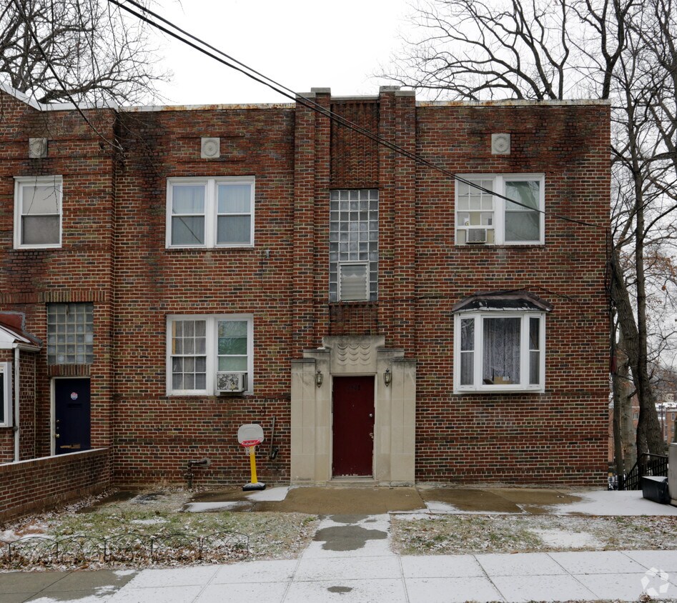 Foto del edificio - 2508 Naylor Rd SE