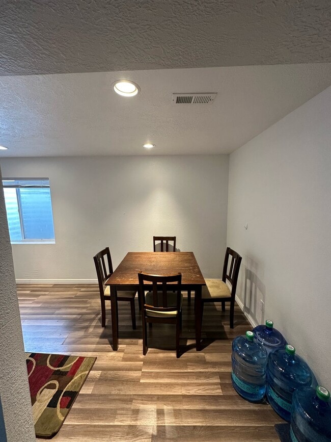 Building Photo - 4101 Juniper Hills Dr