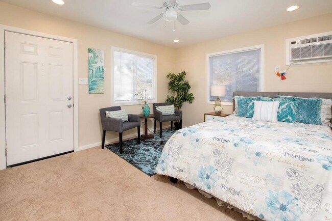 Foto del edificio - 330 Arleta Ave