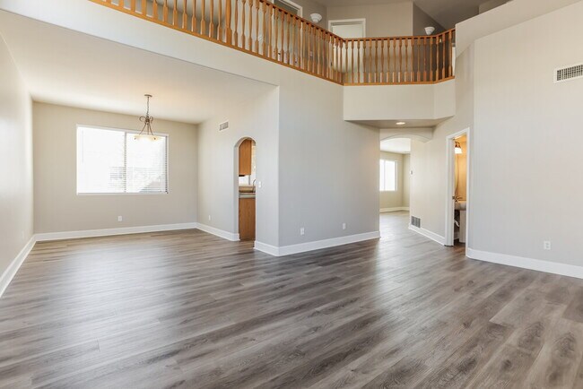 Building Photo - 9241 E Desert Cove Cir