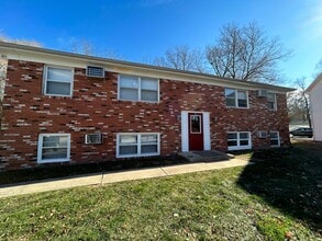 Building Photo - 102 College Park Ct