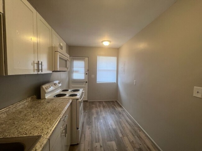 Building Photo - 3119 Belden Cir