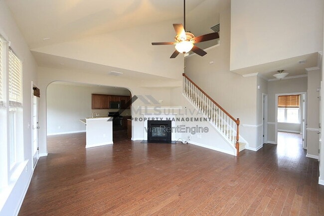 Building Photo - 1112 Garden Square Ln