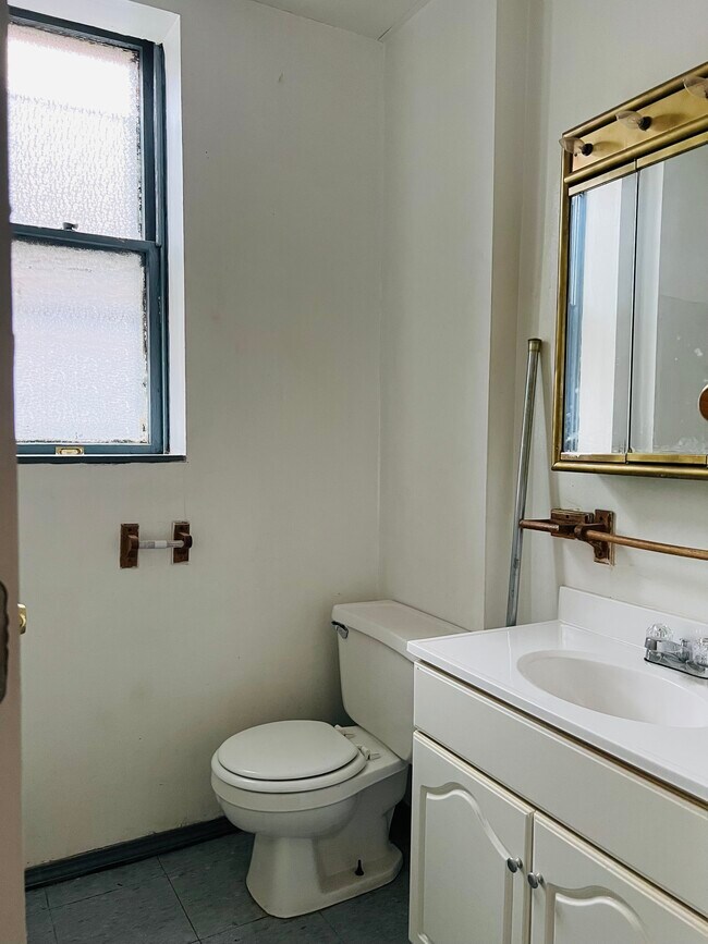 3830 Louisiana Ave Unit 2FL, Saint Louis, MO 63118 Condo for Rent in Saint Louis, MO