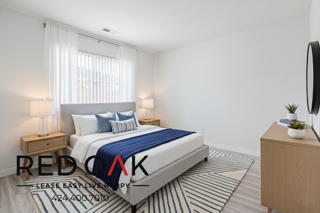 Foto del edificio - 6829 Simpson Ave