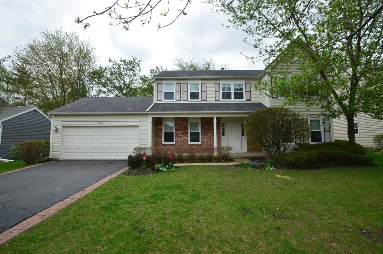 Primary Photo - 5529 Barnwood Dr