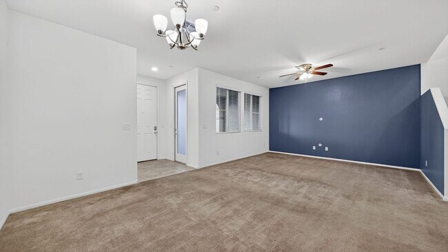 Foto del edificio - 3193 Brynley Ave