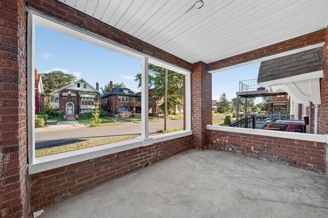 Foto del edificio - 2025 Calvert Ave