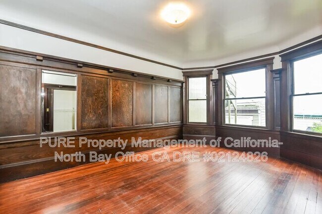 Building Photo - 532 Lombard St