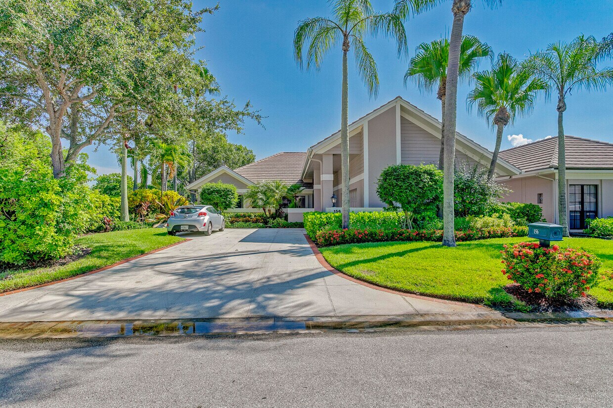Foto principal - 156 Coventry Pl