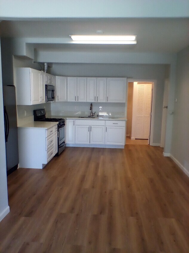 4327 Maine Ave Unit 4327A, Baldwin Park, CA 91706 4327 Maine Ave