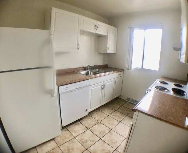Foto del edificio - 1815 Edgewood Dr