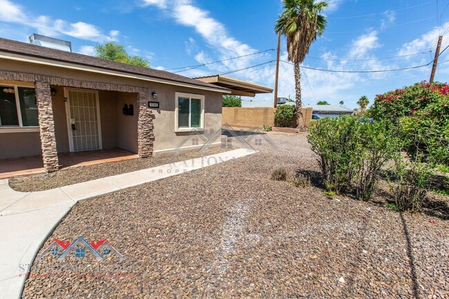 Photo - 2204 W Campbell Ave Townhome