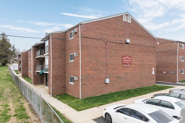 Foto del edificio - Waverly Apartments