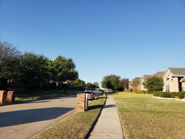 Foto del edificio - Frisco, 4 beds house -Located next Main st...