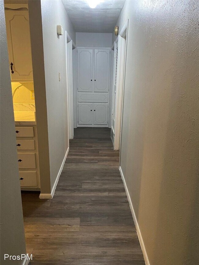 Foto del edificio - 3 br, 1.5 bath House - 5729 Shipp Drive