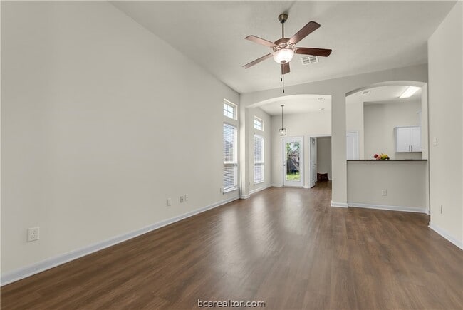 Foto del edificio - 240 Fieldstone Pl