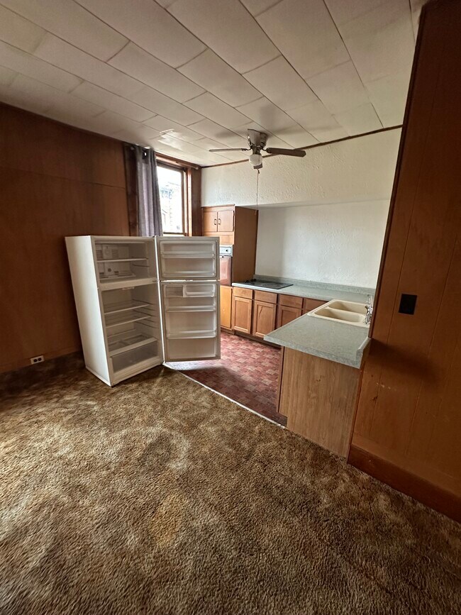 Cocina - 117 E Main St