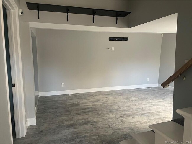 Building Photo - 30 Riversville Rd